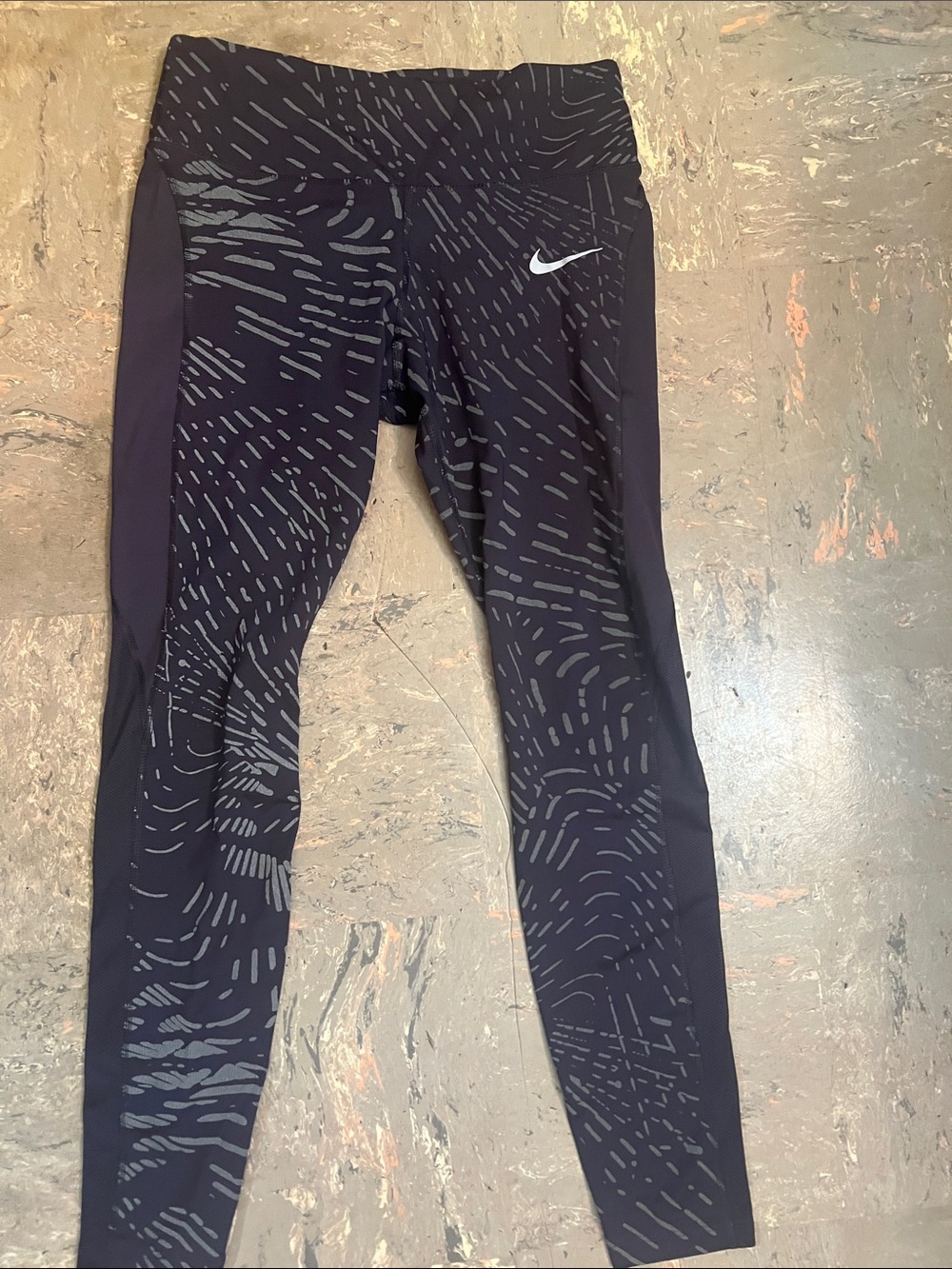 Nike Black & Gray Patterned  women’s Athletic Leggings